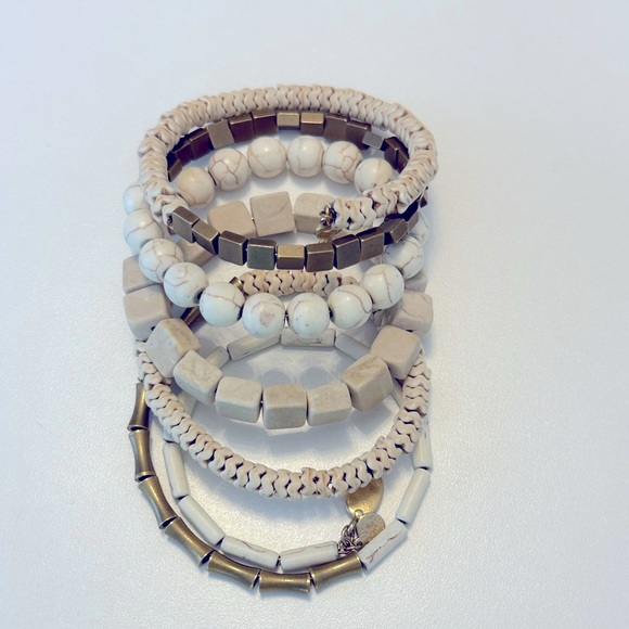 Anthropologie Jewelry - Anthropologie White/Bone and Natural Bracelet